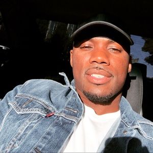 Meet your Posher, Sidney